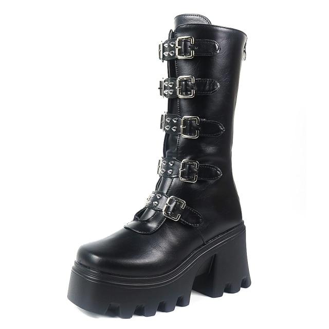 silent-night-boots-939634.jpg
