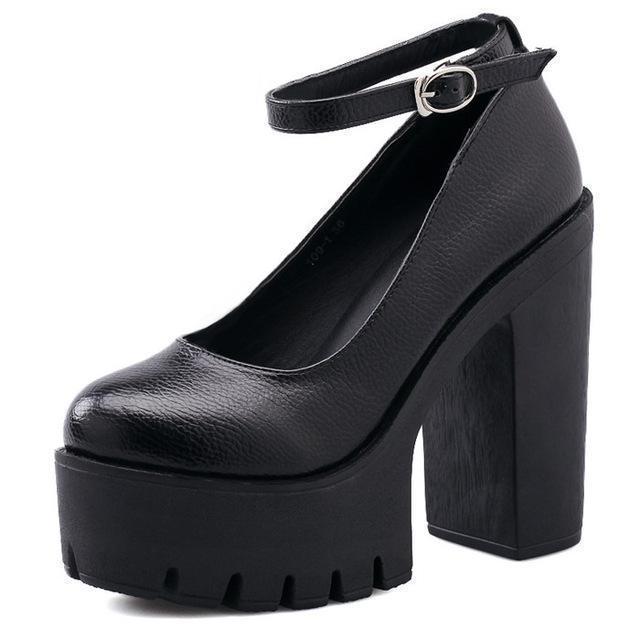 v-black_shoes__952850077.jpg
